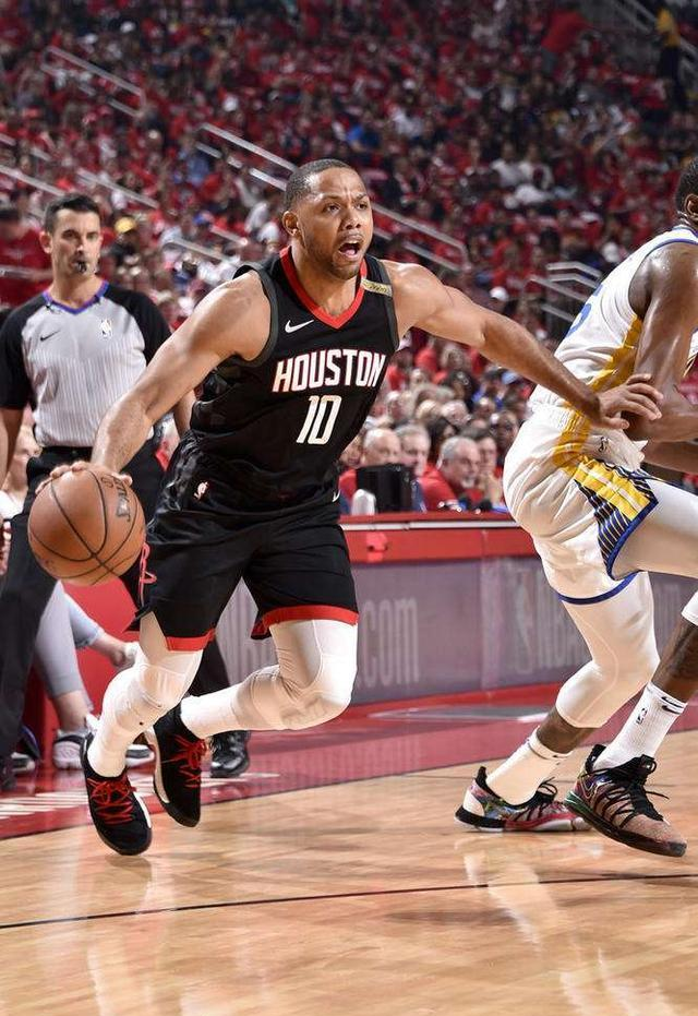 关于火箭翻盘快船，西亚卡姆惊艳四座的信息