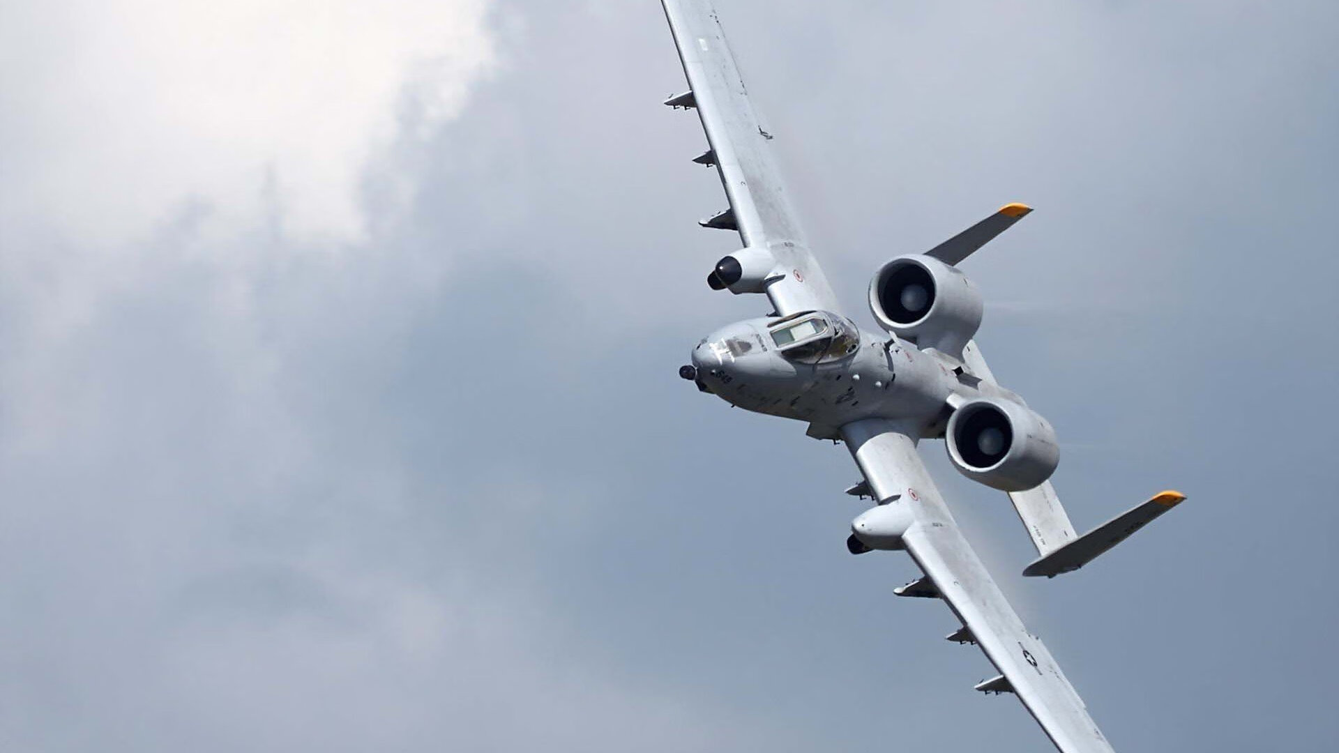 跨界风暴，喀麦隆足球碾压巴拉圭，久保建英F1首秀统治赛道