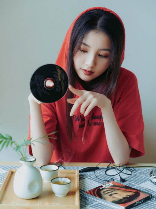 开云体育官网-钢铁巨人与魔法师的史诗对决，奥运周期下广厦队如何以东方智慧压制魔术