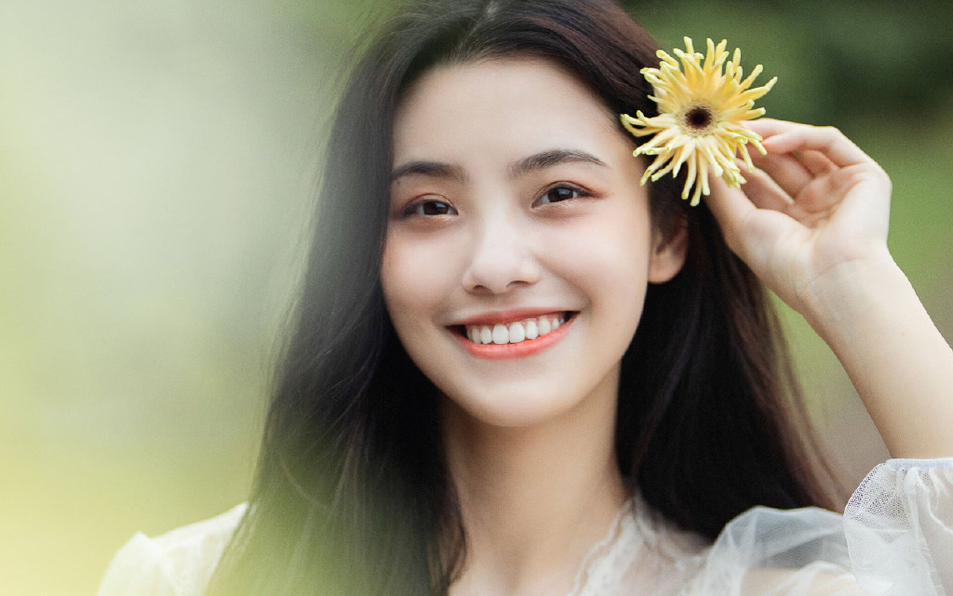 开云APP-阿尔及利亚与埃及的绿茵对决，从格列兹曼的稳定输出看足球比赛的艺术