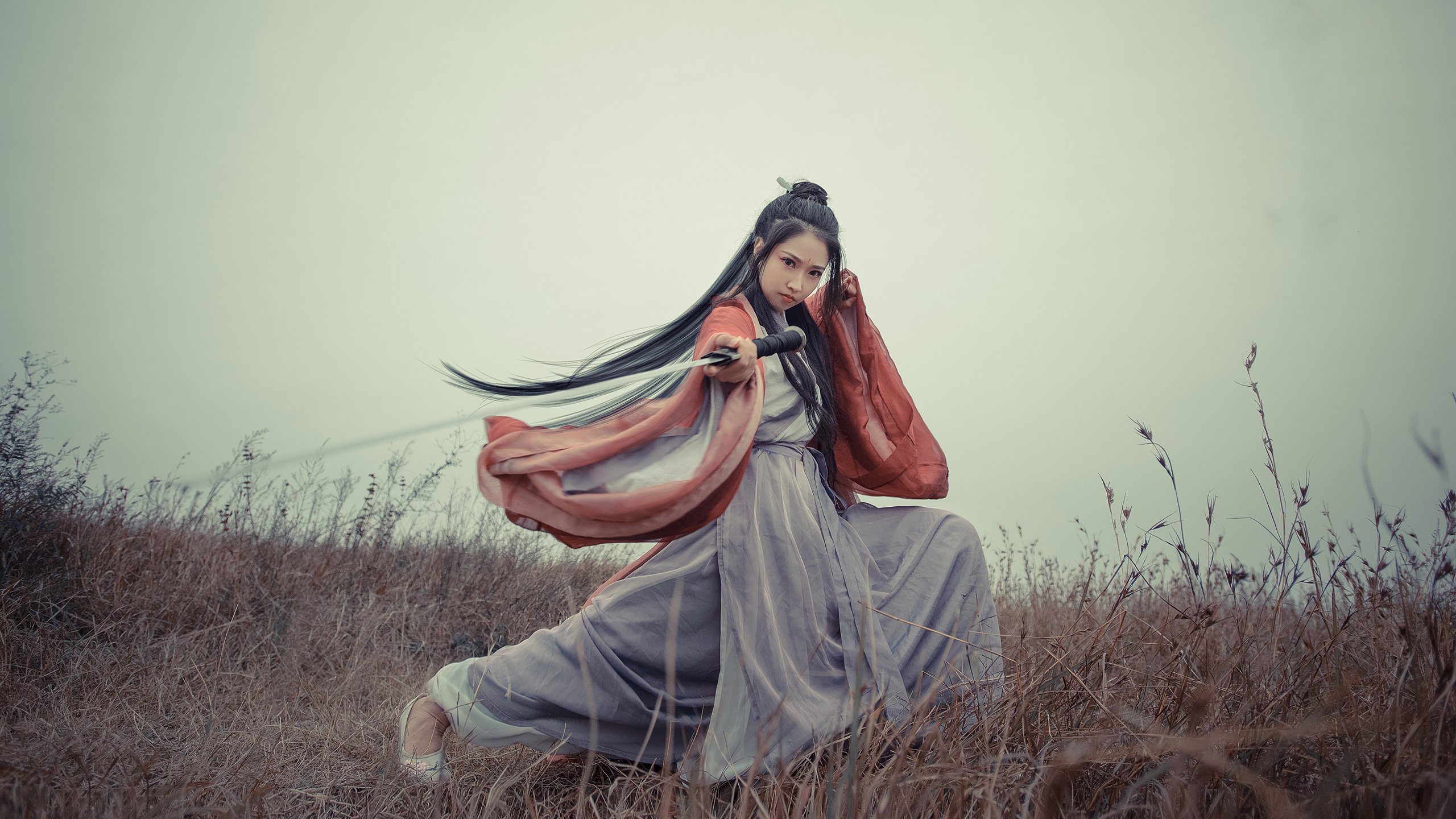 克瓦拉茨赫利亚领衔破红魔，韩国队友谊赛上演逆转好戏