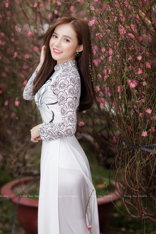 布克45分点燃联合中心,公牛三叉戟掀翻洛杉矶快船